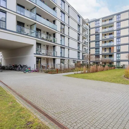 Family With Air Conditioning And Parking In Warsaw's Mokotow District By Renters Apartment