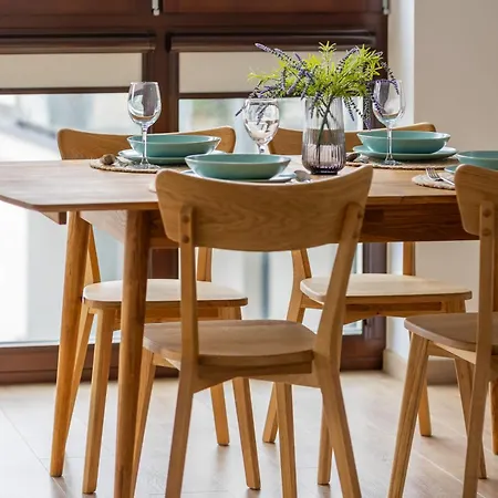 Apartment Family With Air Conditioning And Parking In Warsaw's Mokotow District By Renters *